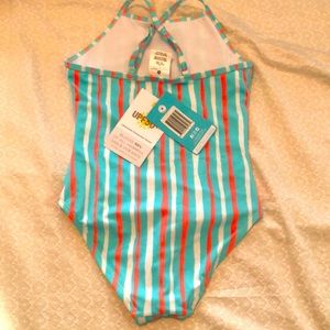 Girls size 6 one-piece bathing suit by SnapperRock (Nee Zealand) UPF50+